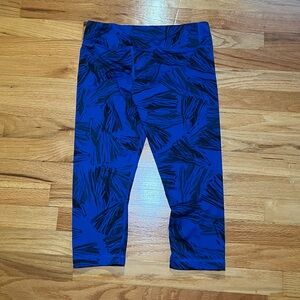 Zumba capri leggings blue and black